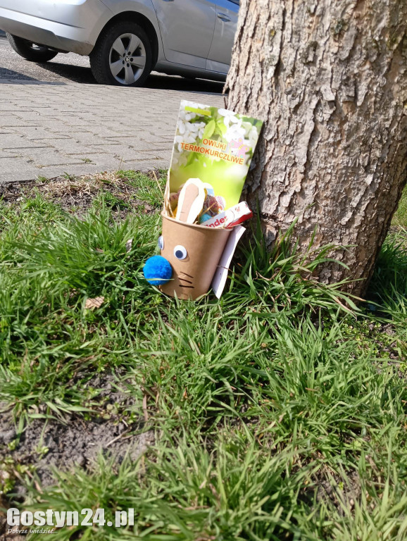 Wielkanocne warsztaty i szukanie zajączka w MGOK Pogorzela