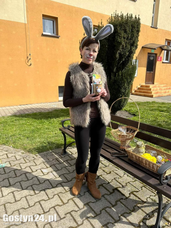 Wielkanocne warsztaty i szukanie zajączka w MGOK Pogorzela