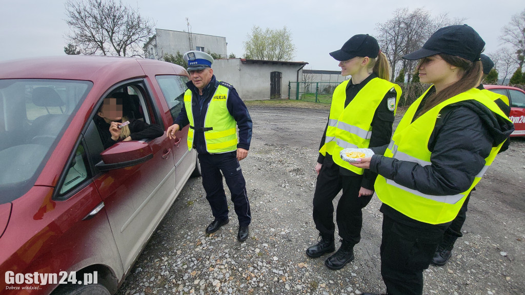 Częstowali kierowców plasterkami cytryny za duża prędkość