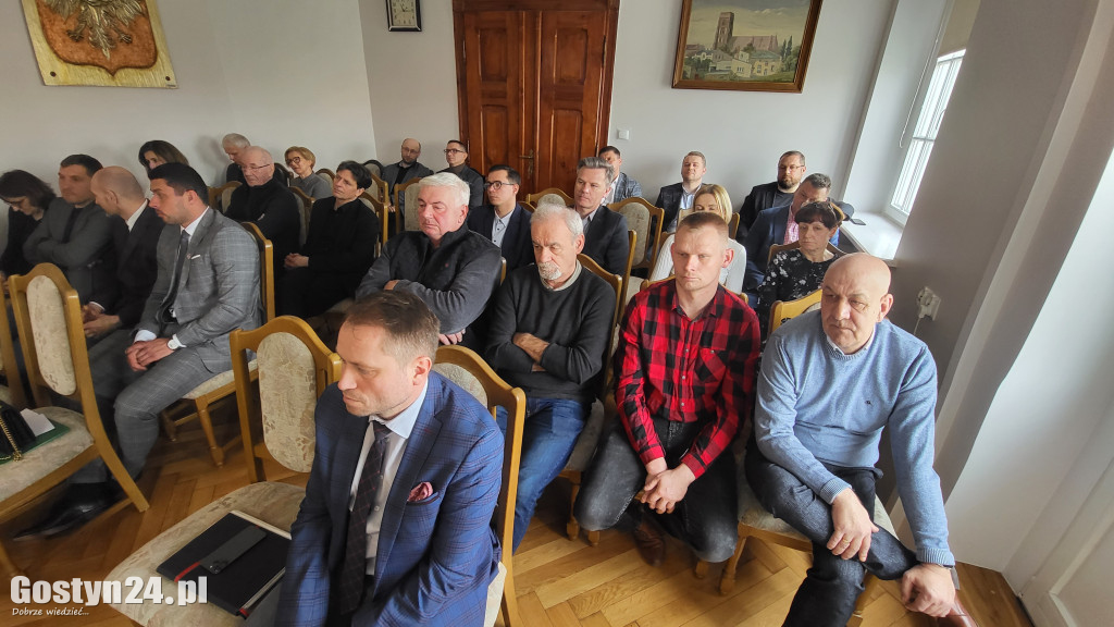 Posiedzenie radnych i spacer po obwodnicy DW434