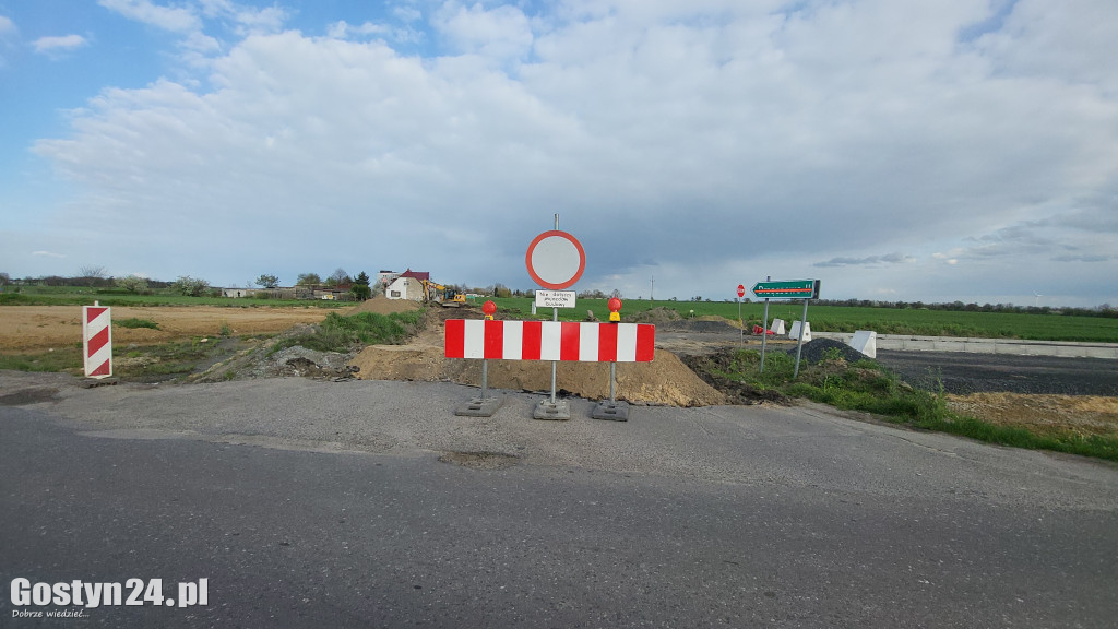 Remont ul. Drzęczewskiej i drogi w Drzęczewie Drugim