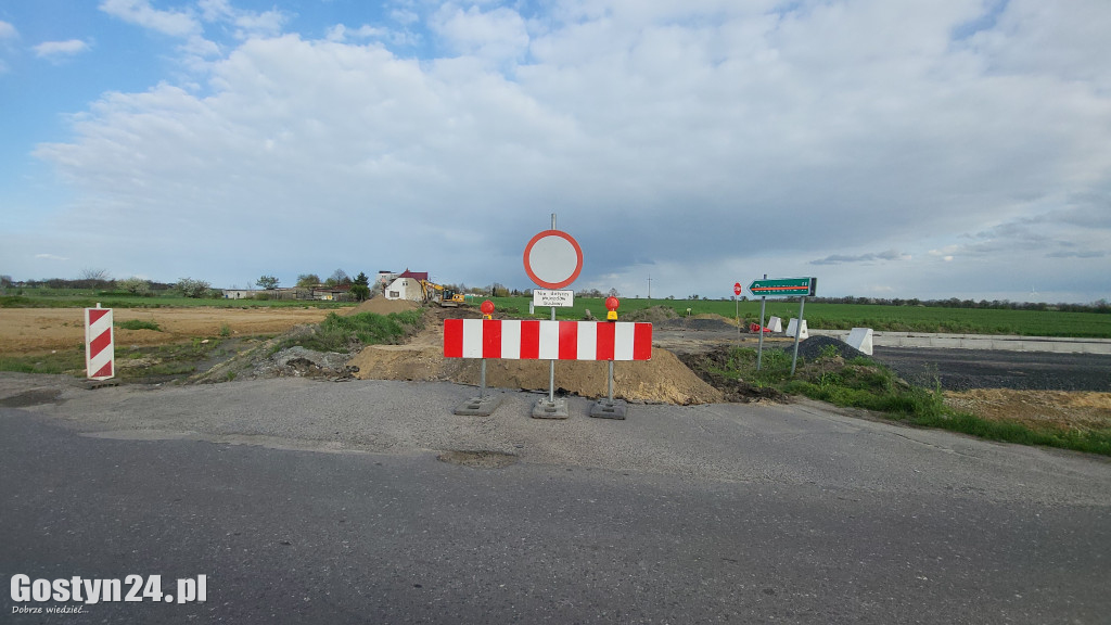 Remont ul. Drzęczewskiej i drogi w Drzęczewie Drugim