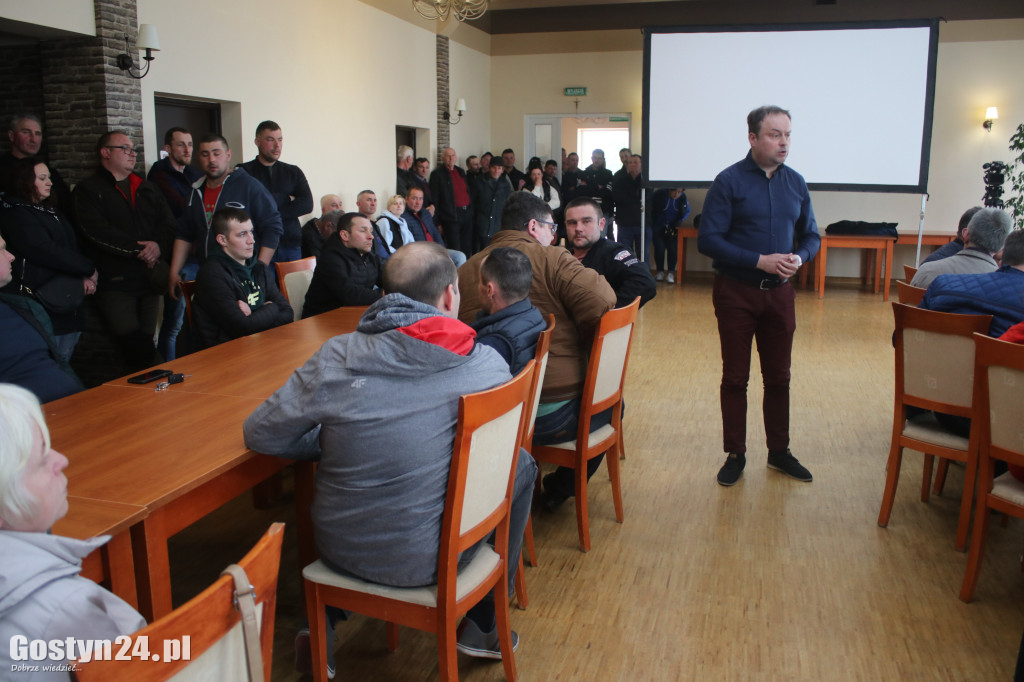 Spotkanie rolników z wiceprezesem Spółdzielni Mleczarskiej