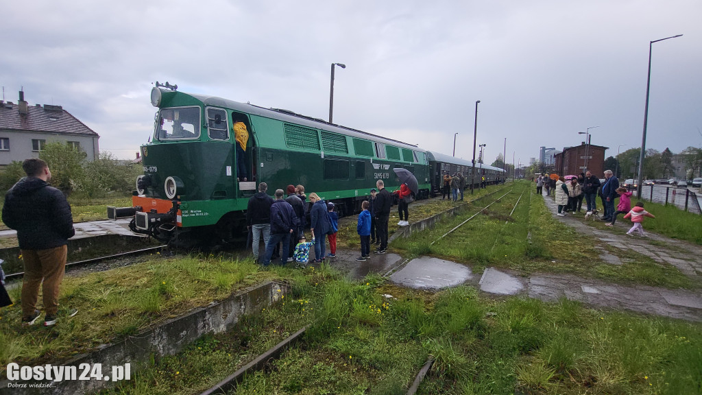 Pociąg retro na gostyńskim dworcu