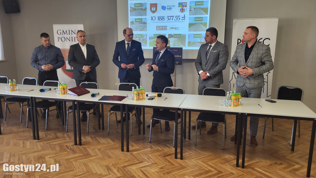Podpisanie umowy na inwestycje drogowe w gminie Poniec