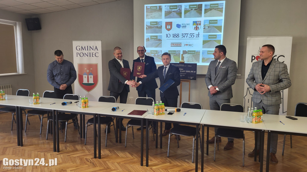 Podpisanie umowy na inwestycje drogowe w gminie Poniec