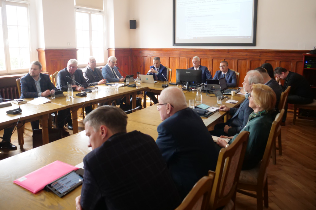 Protest mieszkańców na sesji Rady Miejskiej Gostynia