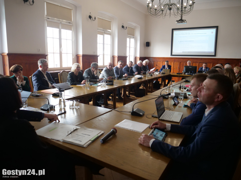 Protest mieszkańców na sesji Rady Miejskiej Gostynia