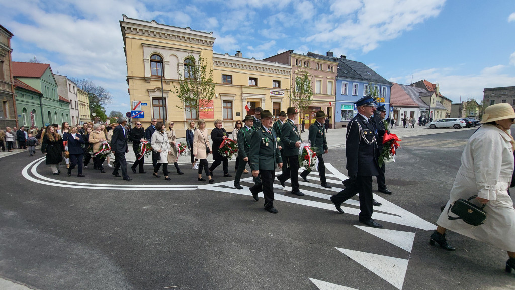 Obchody Konstytucji 3-go Maja na rynku w Krobi