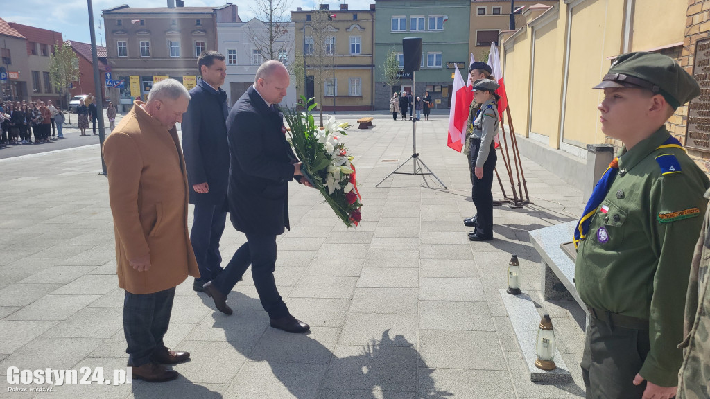 Obchody Konstytucji 3-go Maja na rynku w Krobi