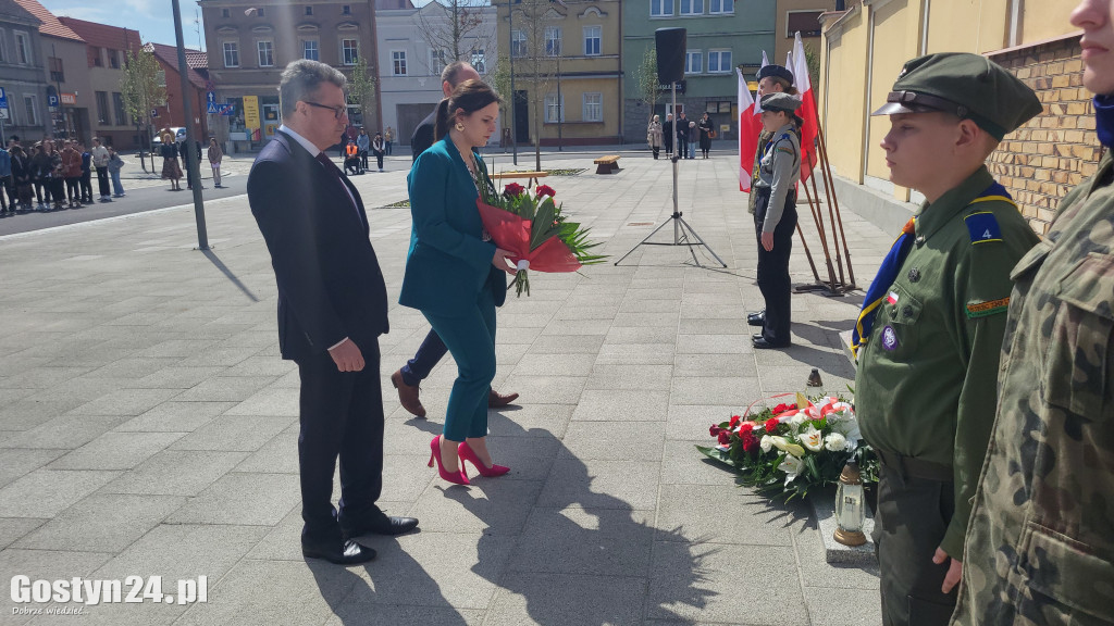 Obchody Konstytucji 3-go Maja na rynku w Krobi
