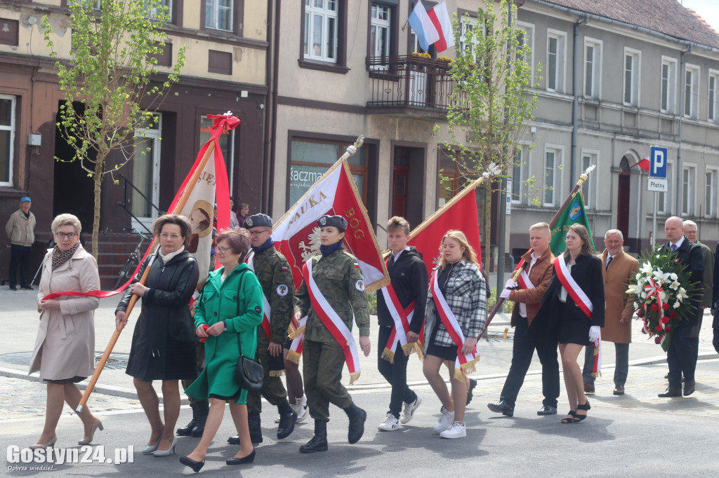 Obchody Konstytucji 3-go Maja na rynku w Krobi