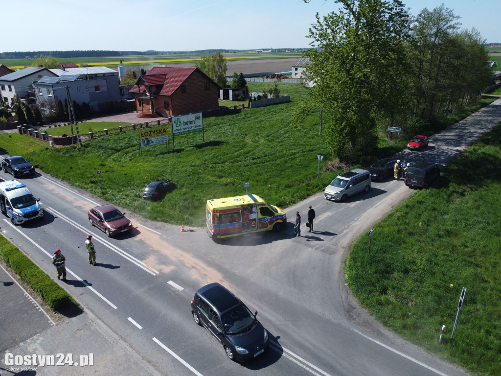 Wypadek na K12. Zderzyły się osobówki