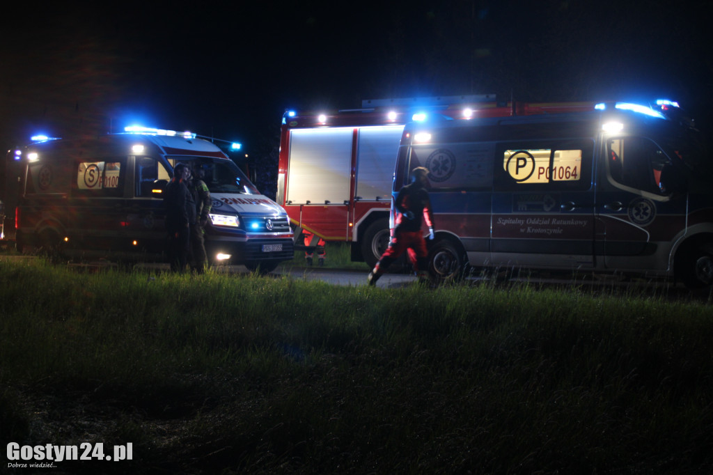 Tragiczny wypadek pod Pogorzelą. Nie żyje 18-leetni kierowca
