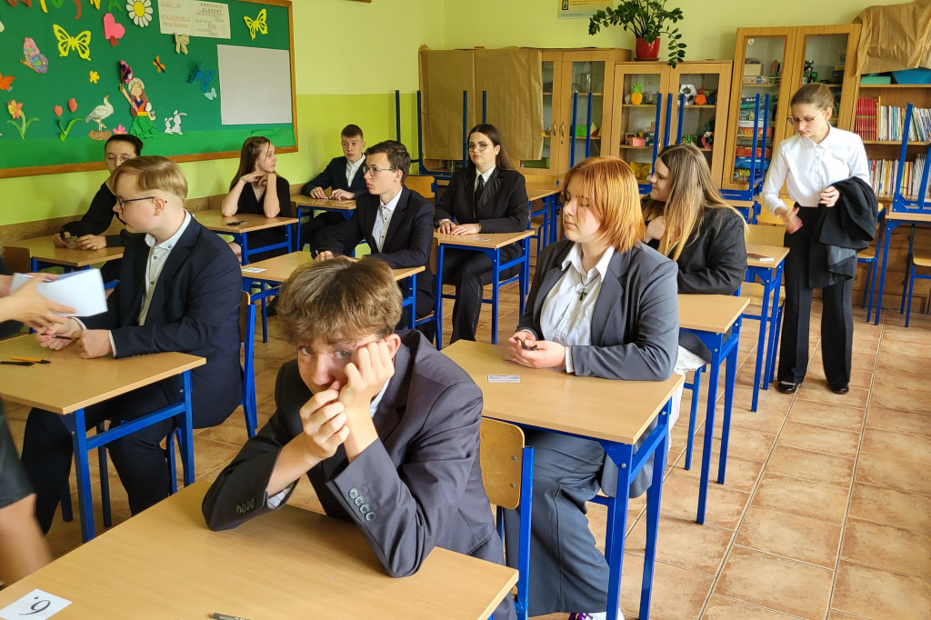 Rozpoczęły się egzaminy ósmoklasistów