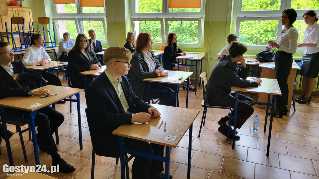 Rozpoczęły się egzaminy ósmoklasistów