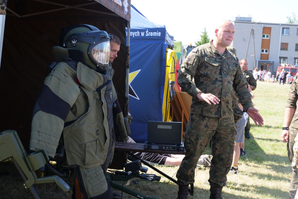 Piknik Militarny w Karolewie