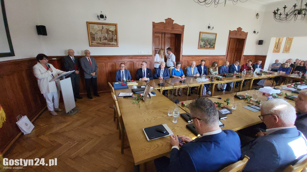 Odznaczenia kombatanckie dla burmistrza i radnych