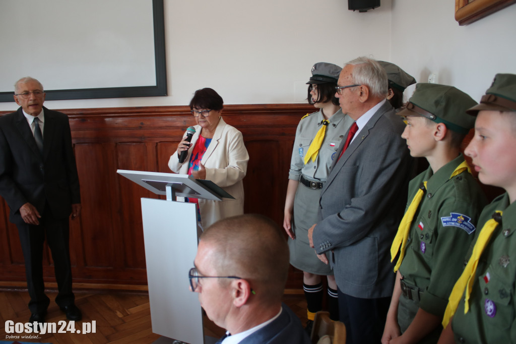 Odznaczenia kombatanckie dla burmistrza i radnych