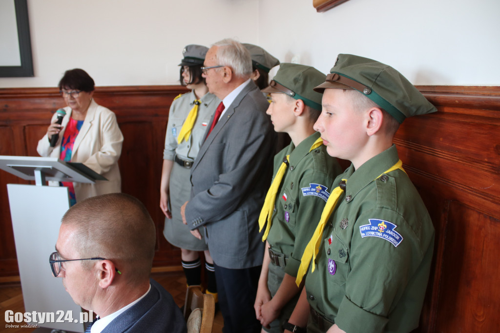 Odznaczenia kombatanckie dla burmistrza i radnych