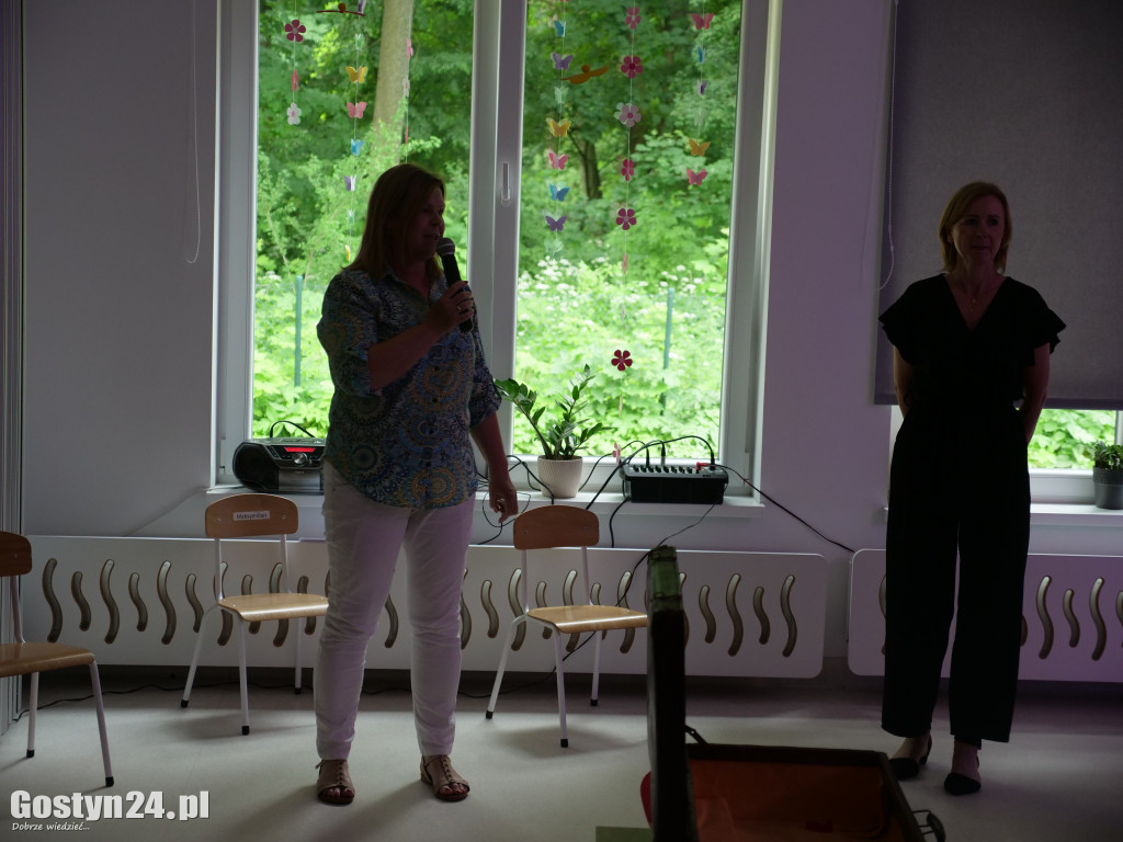 Rodzice przygotowali spektakl dla swoich dzieci w Karolewie