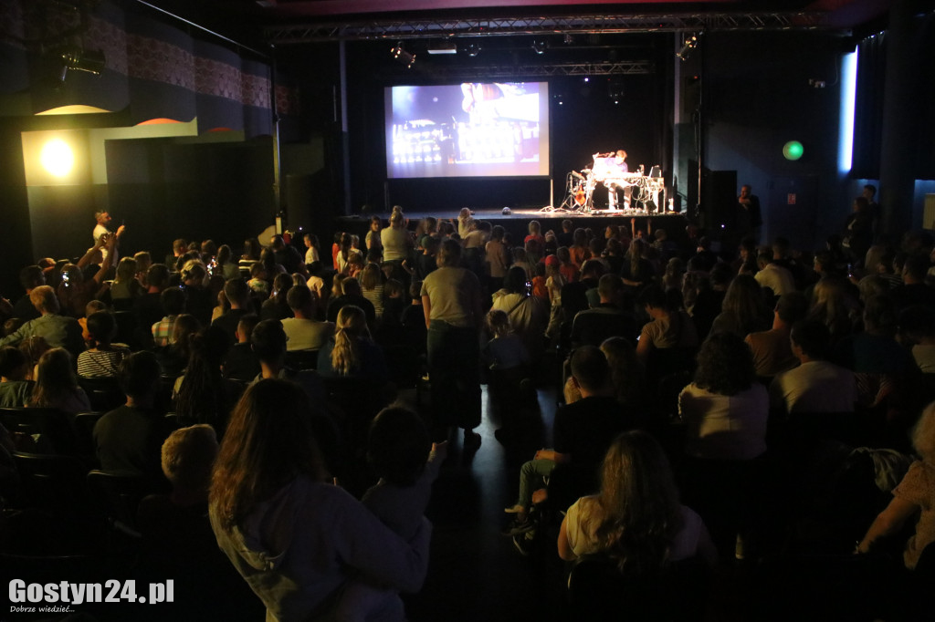 Koncert CeZika w gostyńskim Hutniku