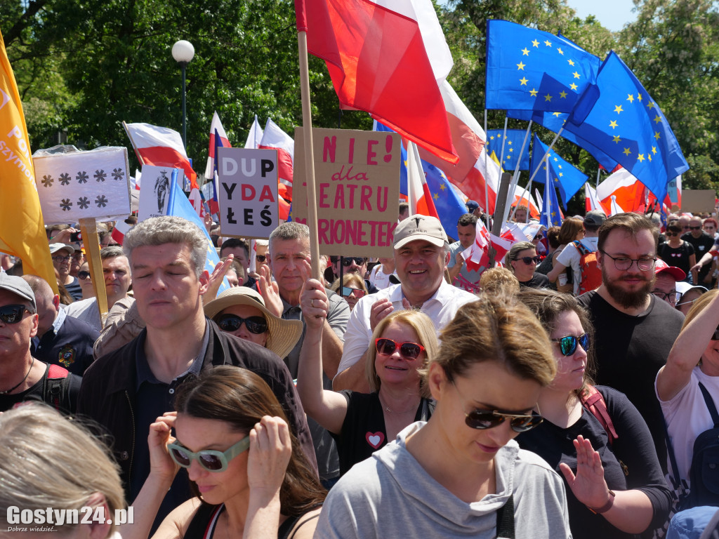 Gostynianie na Marszu Wolności