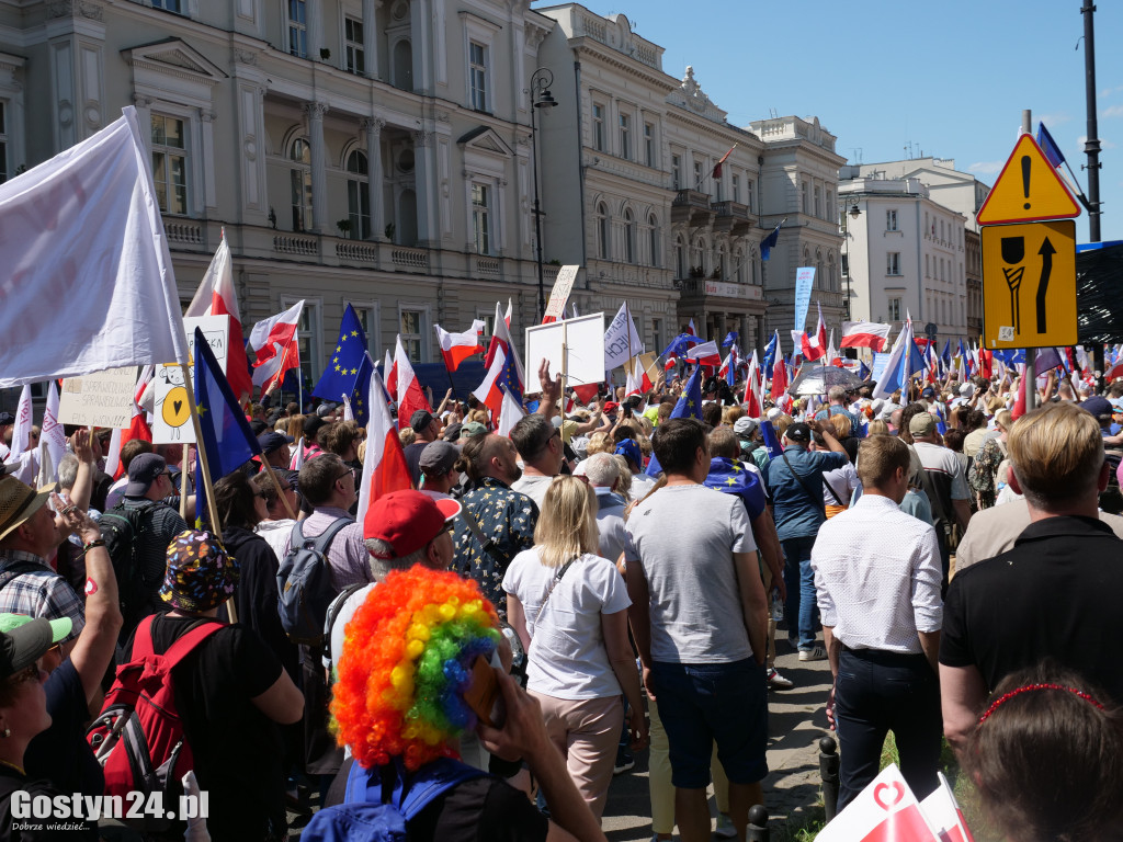 Gostynianie na Marszu Wolności