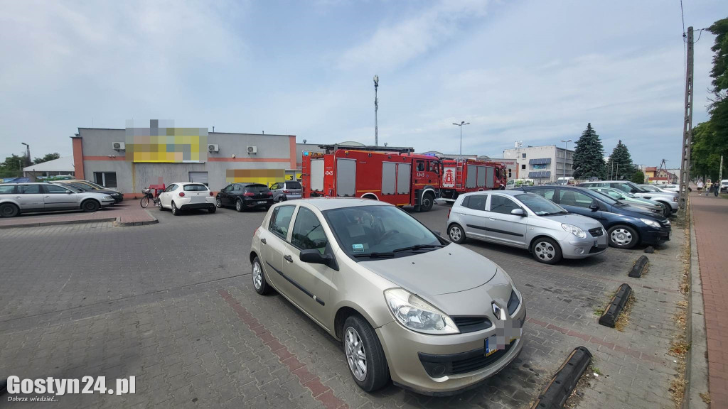 Pożar w markecie budowlanym w Gostyniu