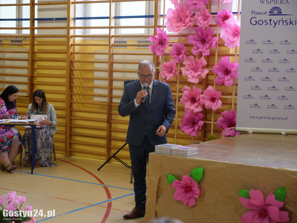 Konkurs recytatorski im. W. Szymborskiej w Skoraszewicach