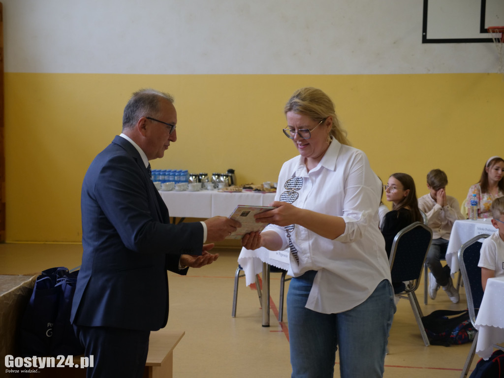 Konkurs recytatorski im. W. Szymborskiej w Skoraszewicach