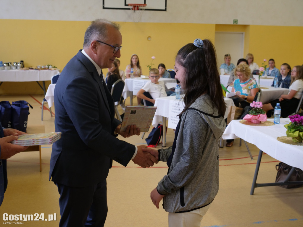 Konkurs recytatorski im. W. Szymborskiej w Skoraszewicach