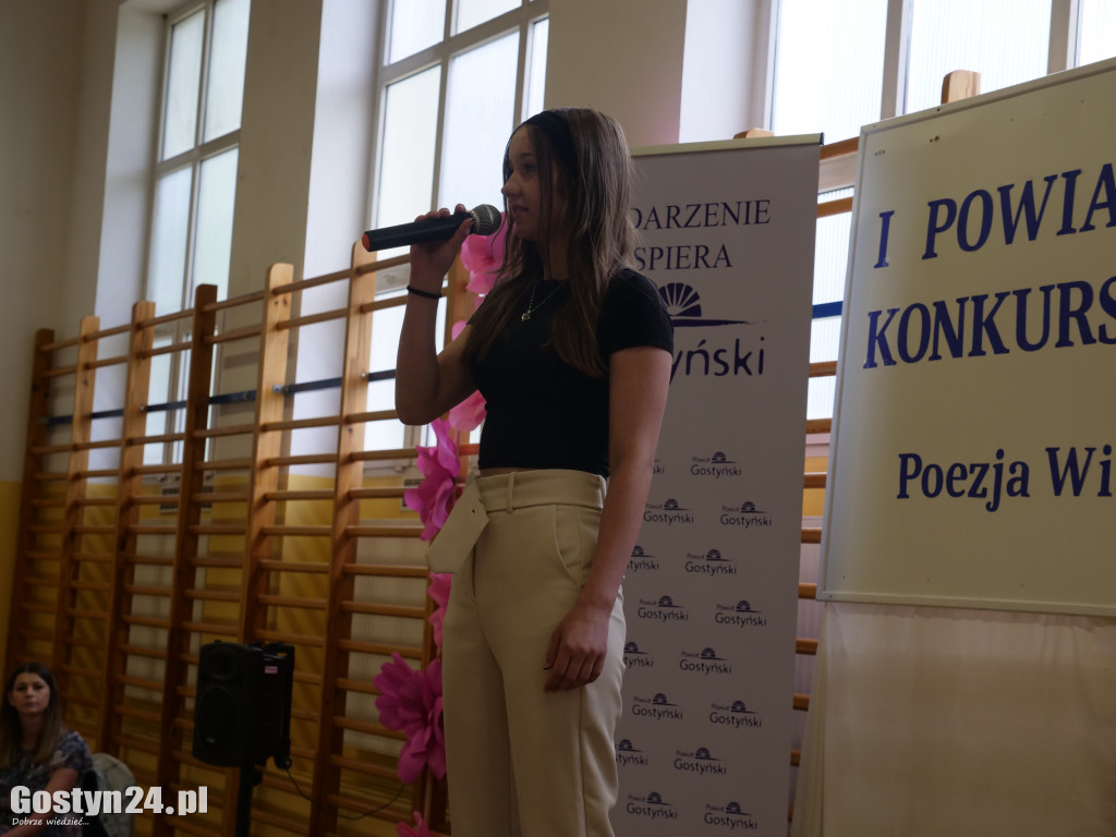Konkurs recytatorski im. W. Szymborskiej w Skoraszewicach