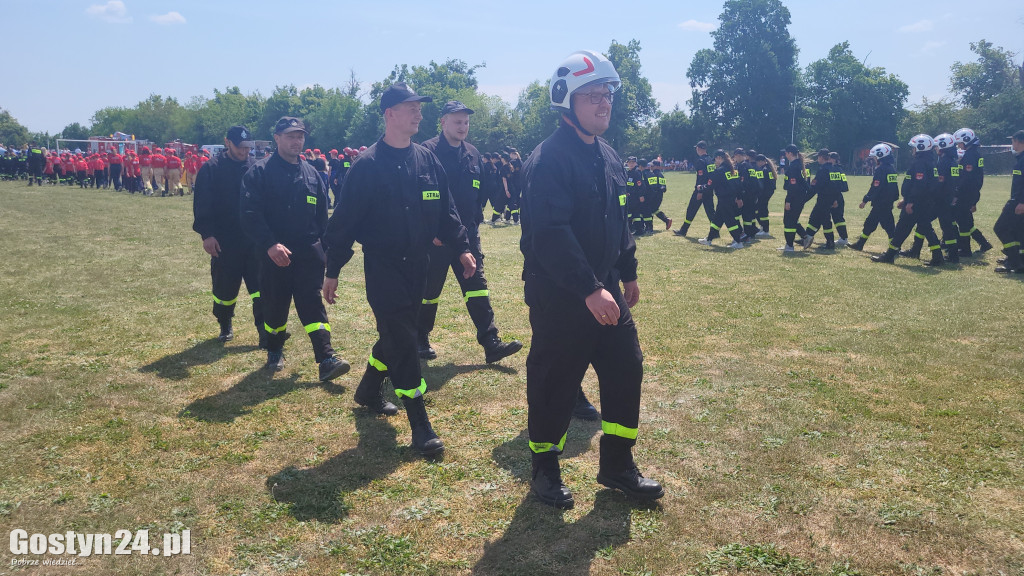 Zawody OSP na stadionie w Szelejewie