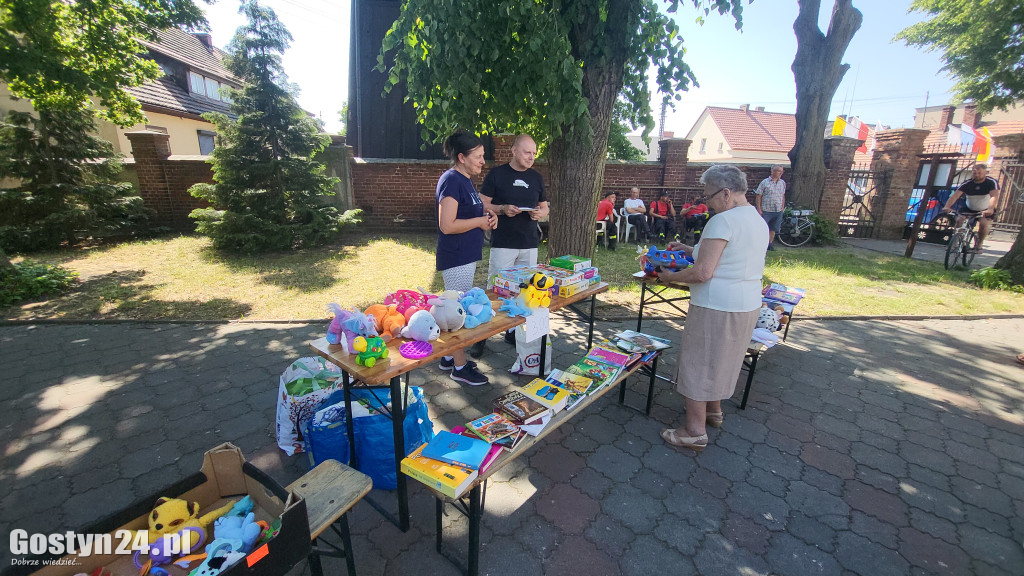 Festyn parafialny przy kościele w Piaskach