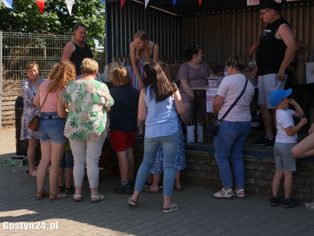 Festyn i charytatywna zbiórka w Michałowie