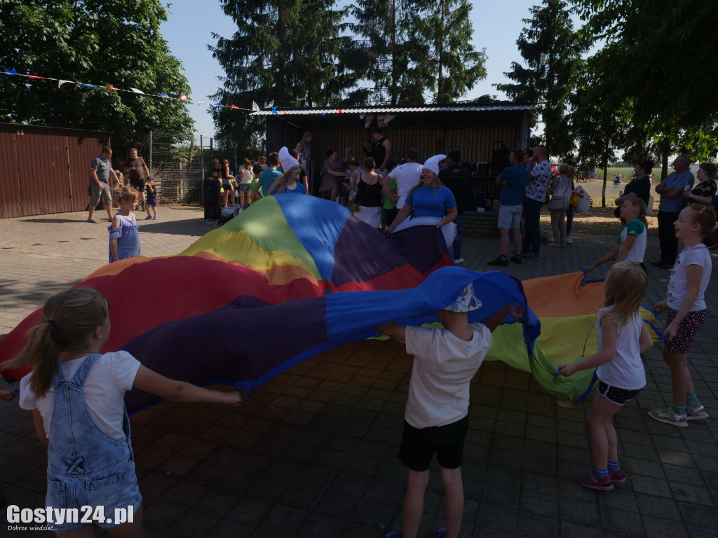 Festyn i charytatywna zbiórka w Michałowie