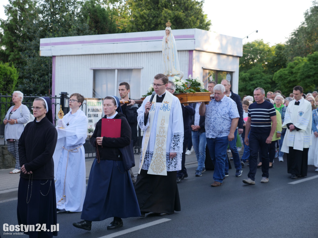 Procesja fatimska ulicami Gostynia