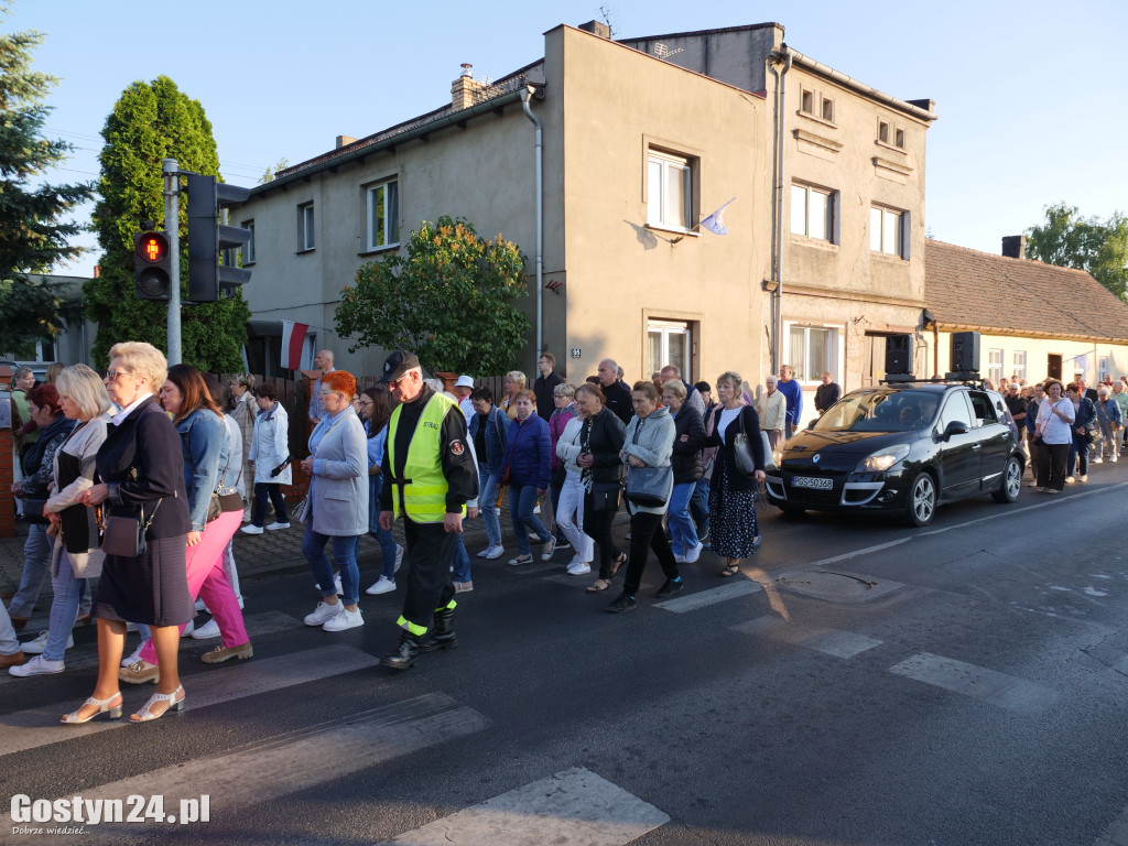 Procesja fatimska ulicami Gostynia