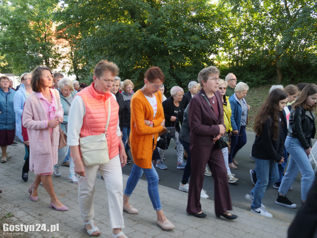 Procesja fatimska ulicami Gostynia