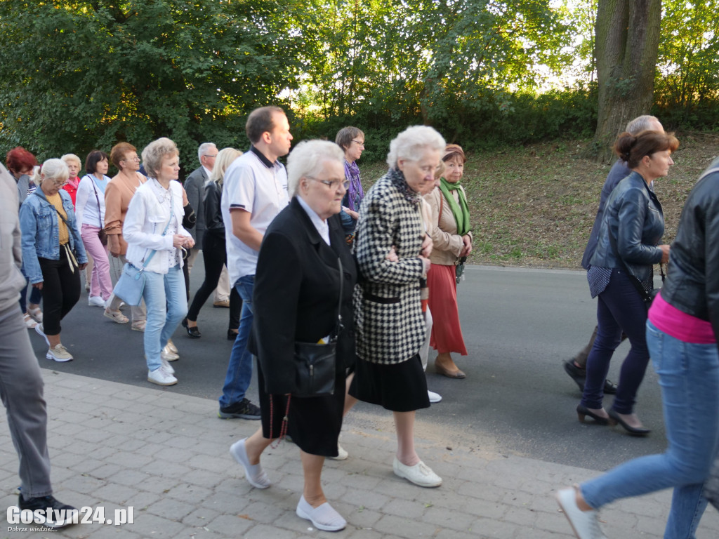 Procesja fatimska ulicami Gostynia