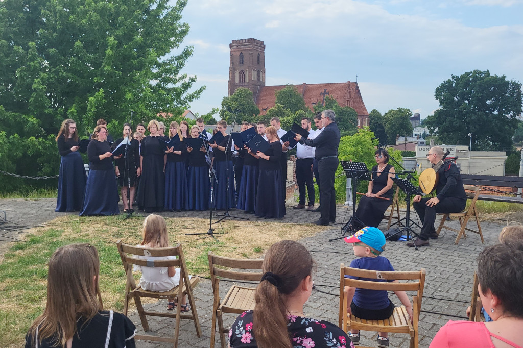 Koncert renesansowy na Górze Zamkowej w Gostyniu