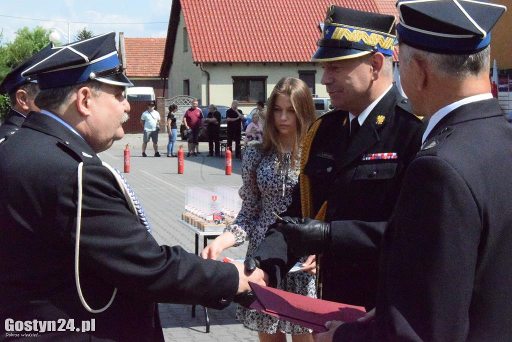 Przekazanie samochodów OSP Pogorzela i OSP Kromolice