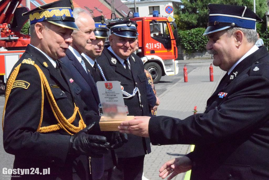 Przekazanie samochodów OSP Pogorzela i OSP Kromolice