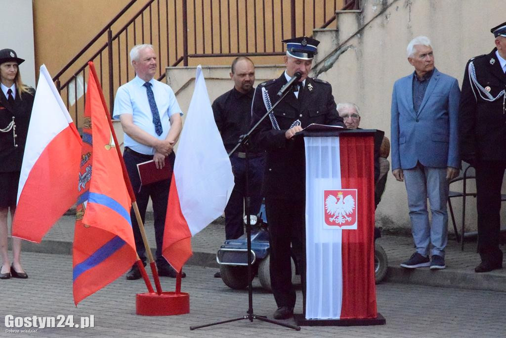 Przekazanie samochodów OSP Pogorzela i OSP Kromolice