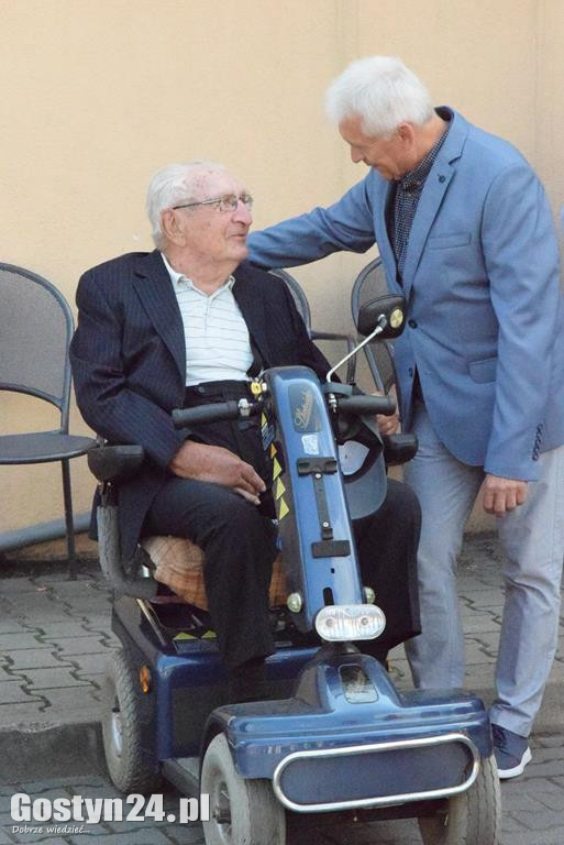 Przekazanie samochodów OSP Pogorzela i OSP Kromolice