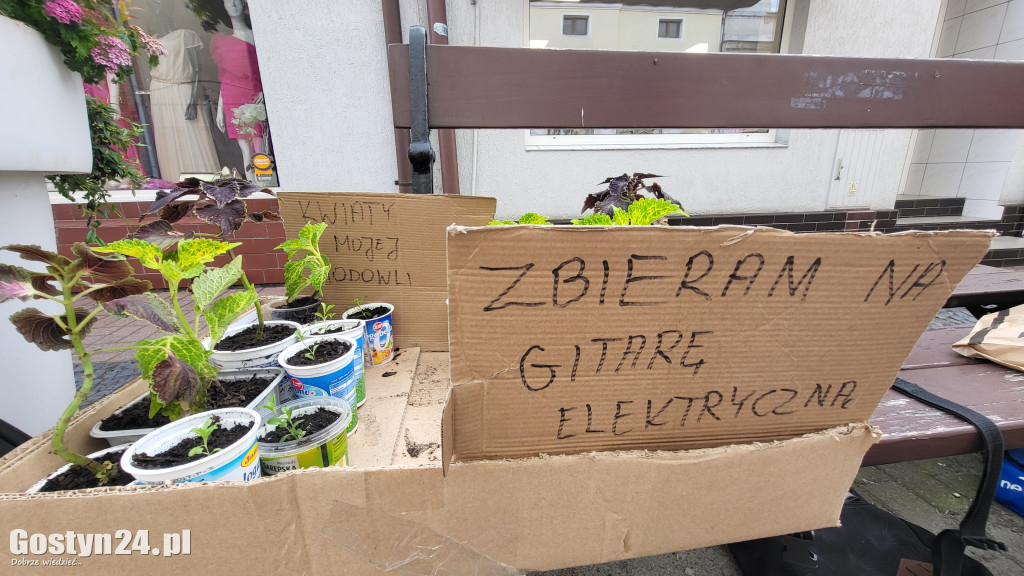 14-ltni Kacper marzy o gitarze elektrycznej