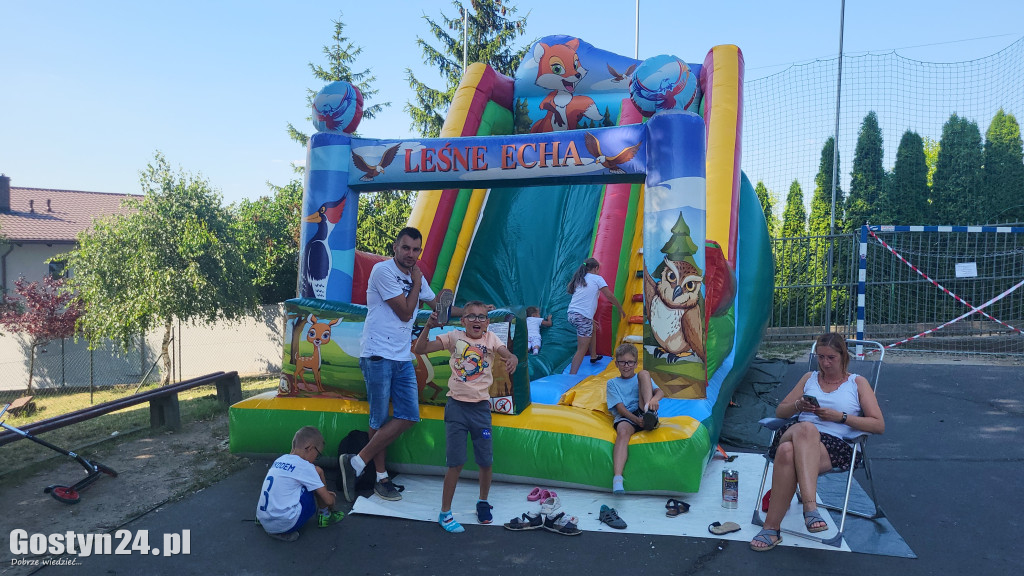 Spotkanie pod chmurka przy CKiB w Piaskach