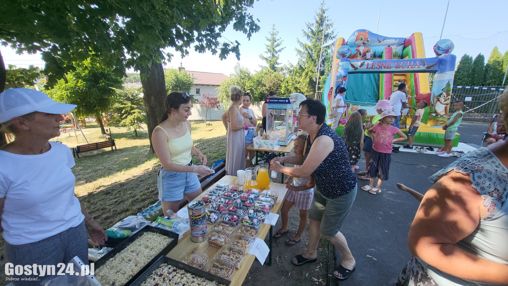 Spotkanie pod chmurka przy CKiB w Piaskach