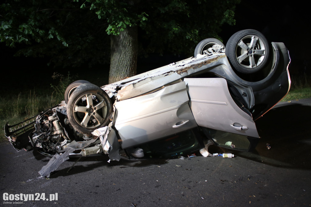 Nocny wypadek na trasie Zalesie - Dąbrówka